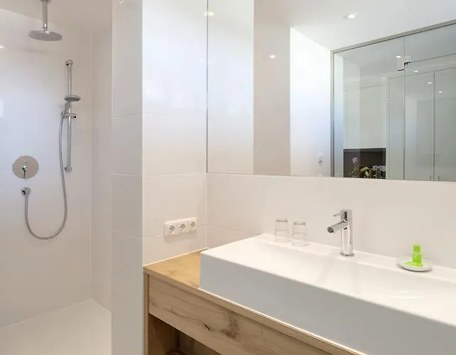 M120 3* Unterföhring