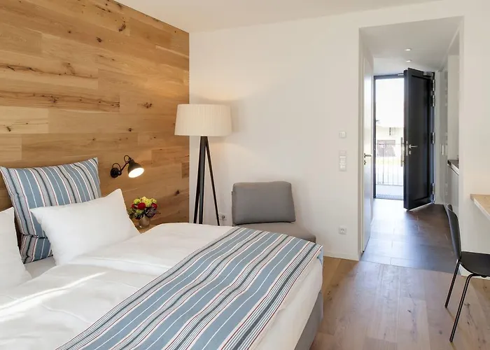 M120 3* Unterföhring