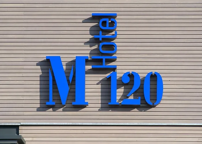 M120 מלון דירות Unterföhring